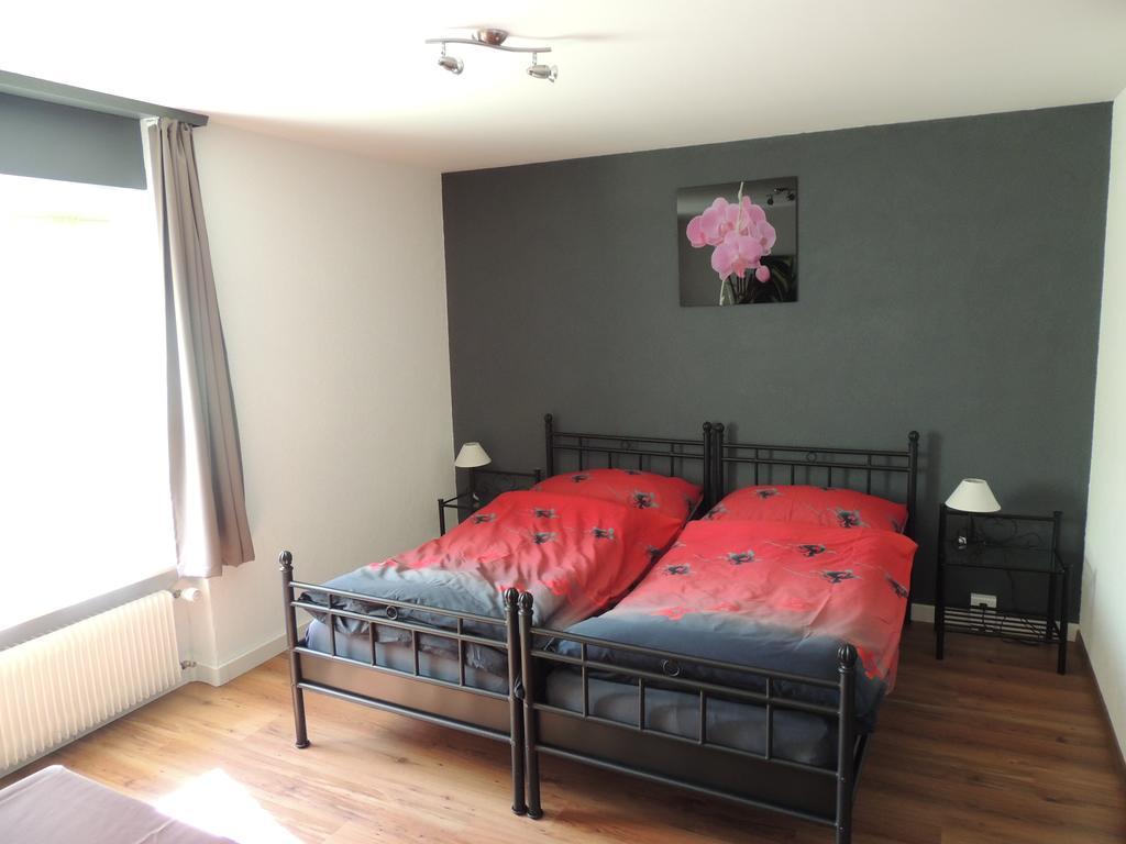 Hotel De La Gare Cousset Cameră foto